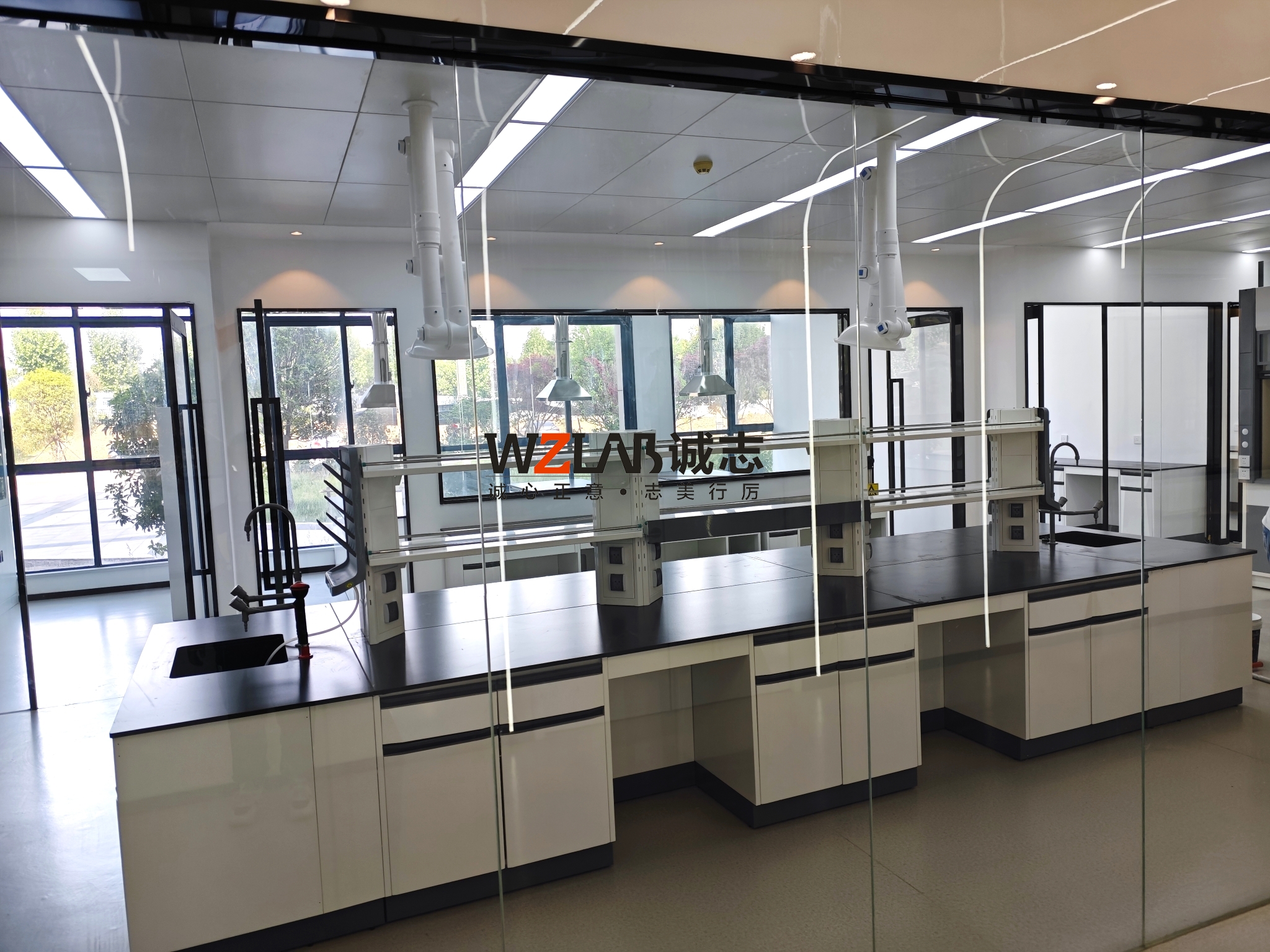 醫(yī)藥工業(yè)實驗室裝修布局方案