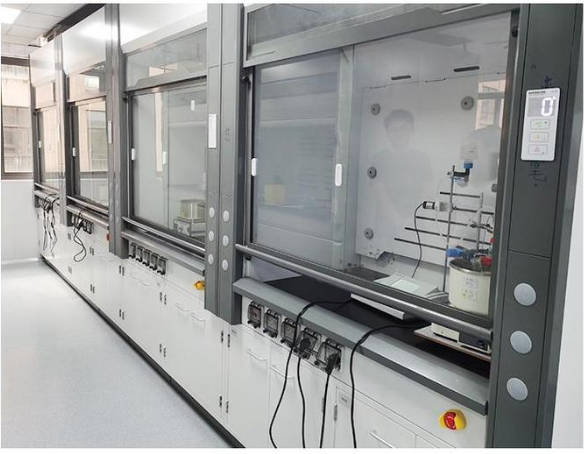 如何使用通風(fēng)柜？