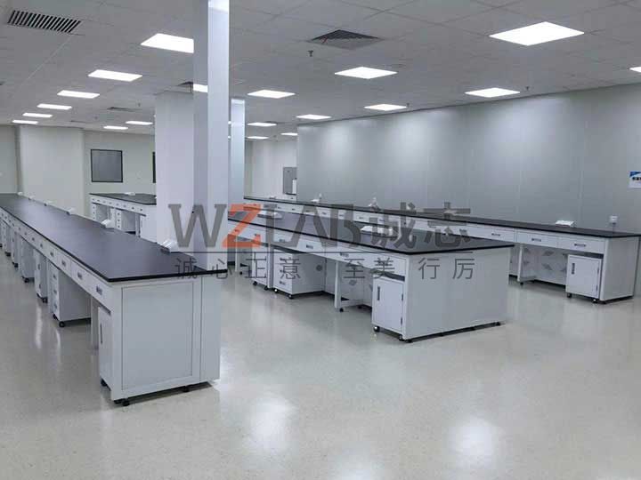 實(shí)驗(yàn)臺(tái)用什么材料做的?