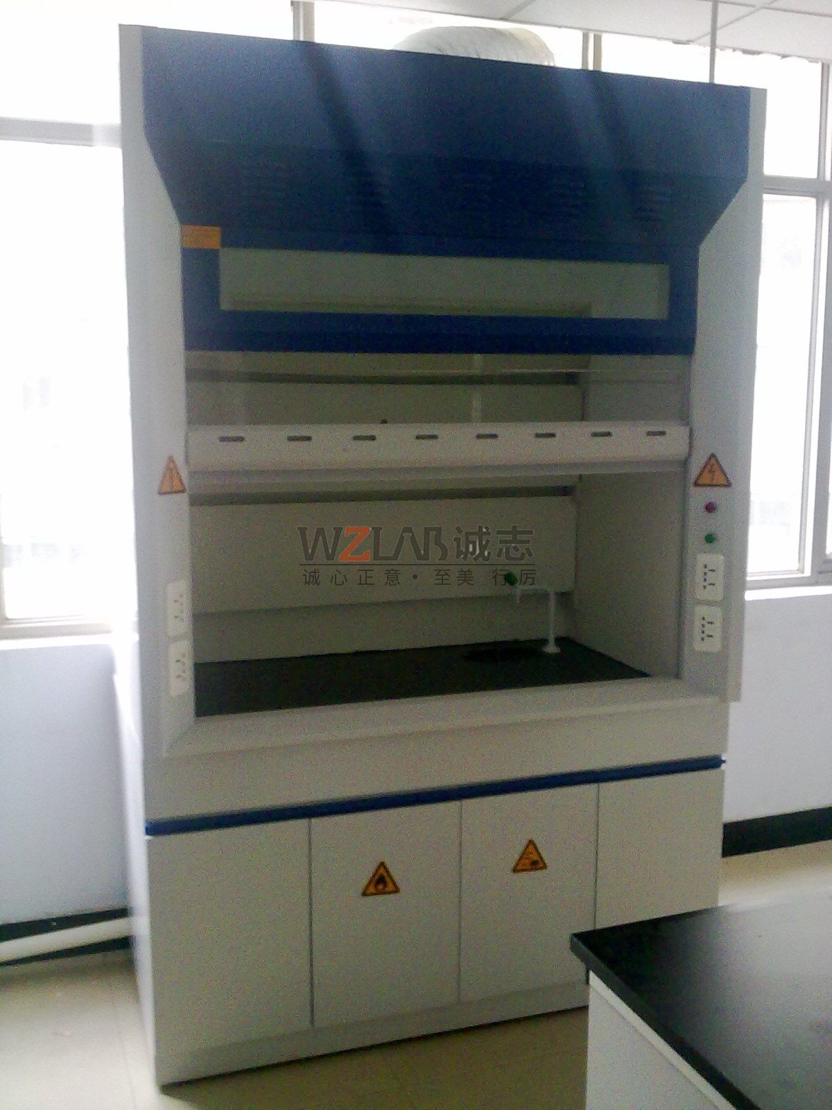 藍森環(huán)保公司通風(fēng)柜安裝項目